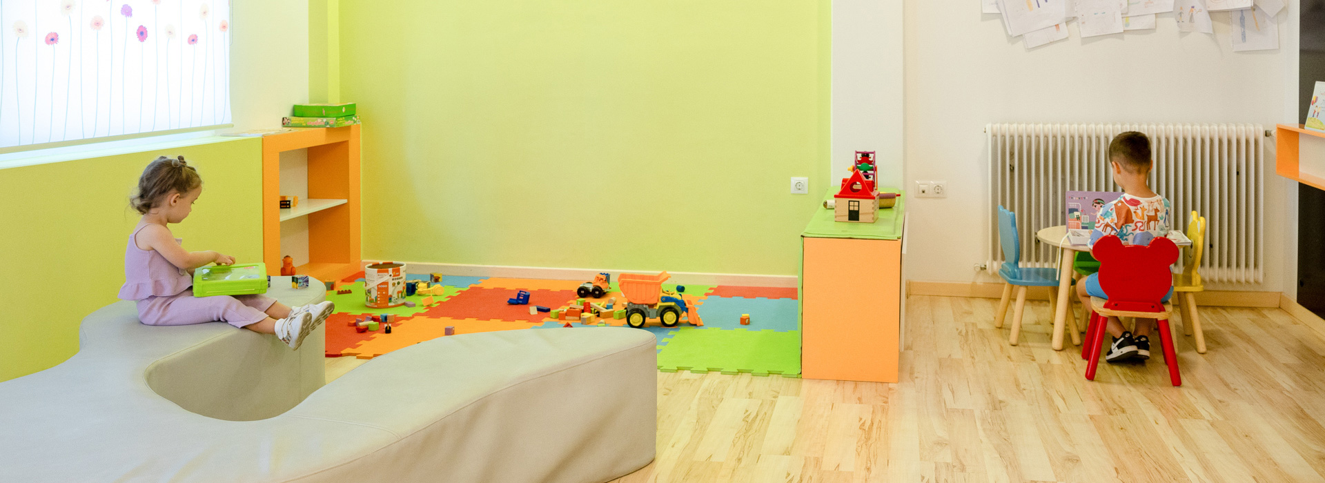 Παιδοδοντίατρος Βίκυ Ορ. Τασιούλα Οδοντίατρος Α.Π.Θ., ειδικευθείσα στην Παιδοδοντιατρική M Dent Sci Leeds Dental Institute, UK | Οδοντίατρος για παιδιά, εφήβους και ειδικούς ασθενείς | Πάροδος Γ. Ολυμπίου 1, 60132 Κατερίνη